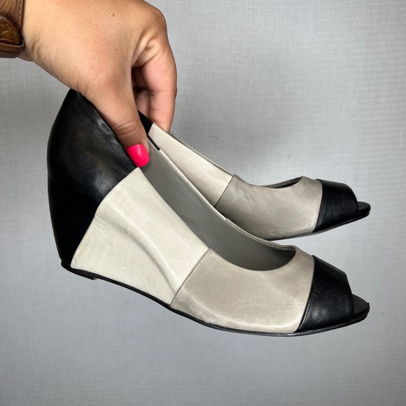 Everybody by BZ Moda Wedge Heels Peep Toe Black Beige Leather Women's Shoes - Picture 1 of 7
